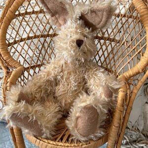 Heartfelt Collectible 1997 precious bunny 
Good condition see pics measurement